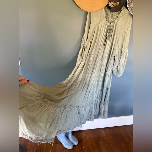 Free People in the moment midi Maxi Dress sage green sz medium - Picture 4 of 10